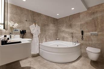 Gleam Collection Hotel