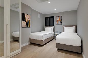 Gleam Collection Hotel