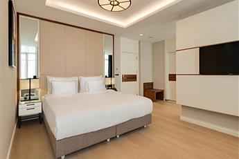 Gleam Collection Hotel