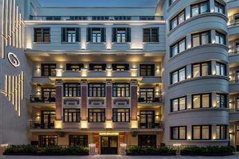 Gleam Collection Hotel
