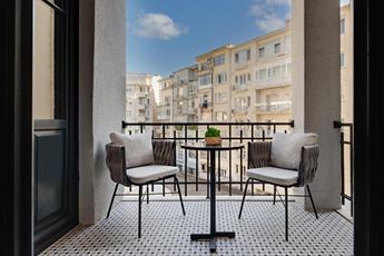 Gleam Collection Hotel