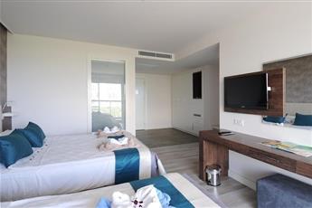 Gold Island Mondo Family 4*