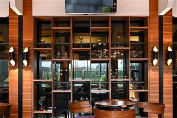 Gold Majesty Hotel