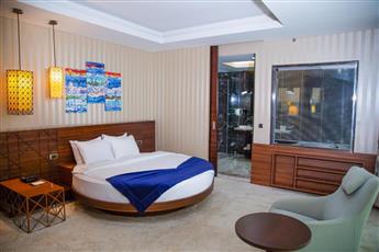 Gold Majesty Hotel
