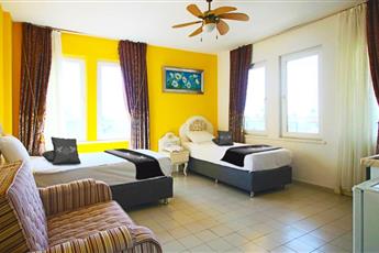 Gold Twins Boutique Hotel 3*