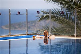 Golden Age Crystal Bodrum 4*