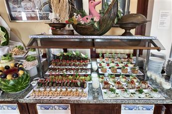 Golden Age Crystal Bodrum 4*