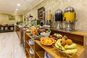 Golden Crown Hotel 4*