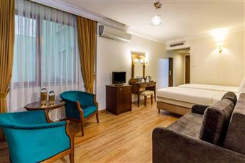 Golden Crown Hotel 4*