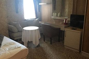 Golden Hill Hotel 4*