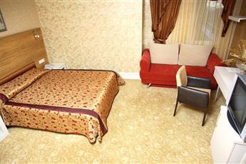 Golden Hill Hotel 4*