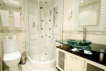 Golden Hill Hotel 4*