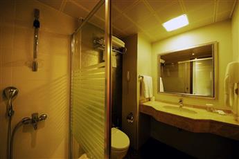 Golden Rock Beach Hotel 5*