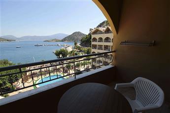 Golmar Beach Hotel