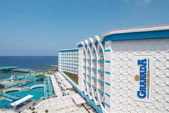 Granada Luxury Beach 5*
