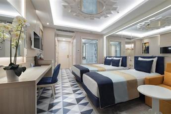 Granada Luxury Beach