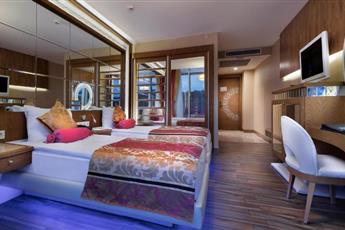 Granada Luxury Resort & Spa Okurcalar