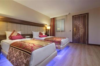 Granada Luxury Resort & Spa Okurcalar