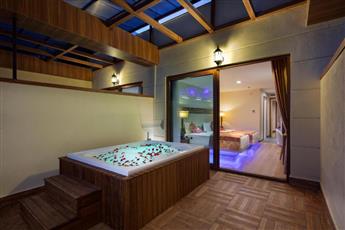 Granada Luxury Resort & Spa Okurcalar