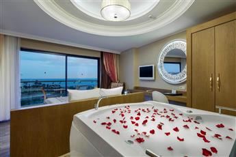 Granada Luxury Resort & Spa Okurcalar