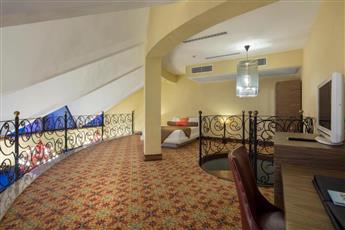 Granada Luxury Resort & Spa Okurcalar