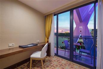 Granada Luxury Resort & Spa Okurcalar