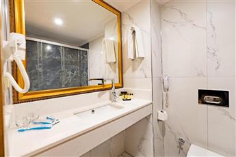 Granada Luxury Resort & Spa Okurcalar