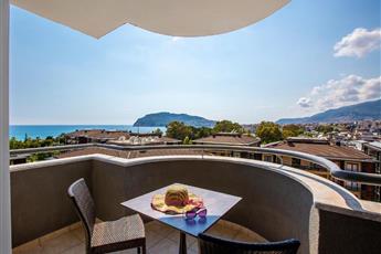 Grand Alisa Hotel