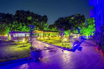 Grand Alisa Hotel
