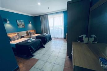 Grand Alisa Hotel