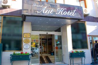 Grand Ant Hotel 3*