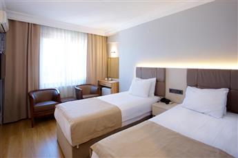 Grand Ant Hotel 3*