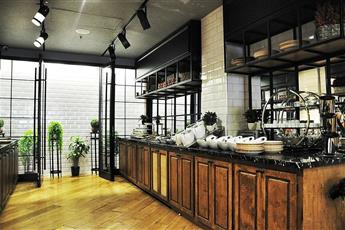 Grand Aras Hotel & Suites 4*