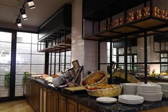 Grand Aras Hotel & Suites 4*