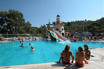 Grand Cettia Hotel 4*