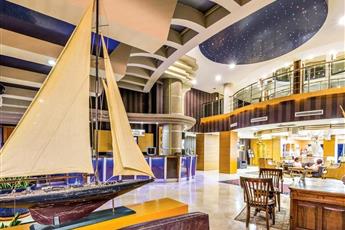 Grand Cettia Hotel 4*