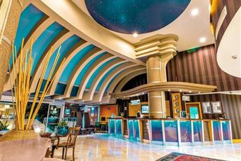 Grand Cettia Hotel 4*