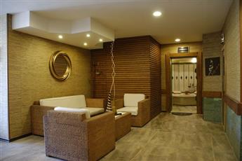 Grand Cettia Hotel 4*