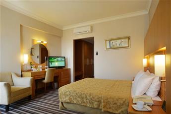 Grand Cettia Hotel 4*