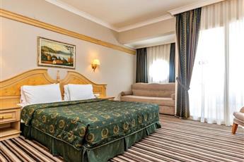 Grand Cettia Hotel 4*