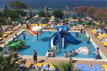 Grand Efe Hotel