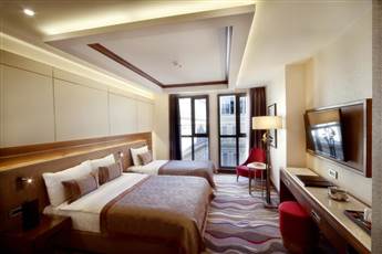 Grand Hotel de Pera 4* Grand Hotel de Pera 4*