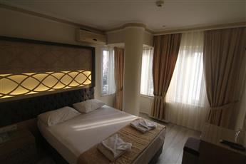 Grand Liza Hotel 3*