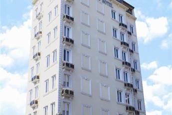 Grand Liza Hotel