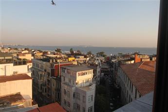 Grand Liza Hotel