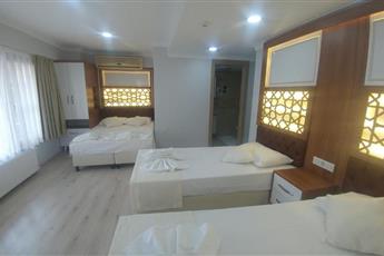 Grand Liza Hotel