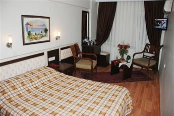 Grand Mark Hotel 3*