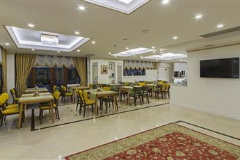 Grand Naki Hotel