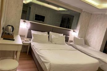 Grand Naki Hotel