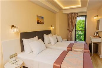 Grand Naki Hotel